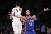 德扑教学-马刺胜率超6成！NBA总决赛前瞻：文班布伦森最强矛盾抢七定胜负？